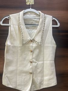 Embellished Collared Sleeveless Top