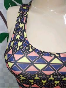 (1100)Patterned Sports Bra
