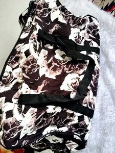 🆕 New Floral long Travel Bag 🧳