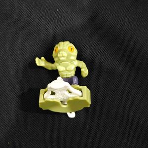 Kinder Joy Lizard Toy 💚