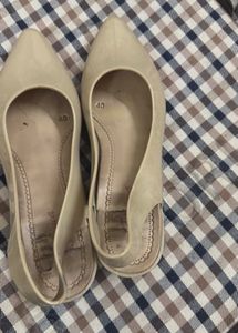 Elegant Beige Slingback Flats size40