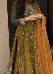 Elegant Olive Green Kurta Set