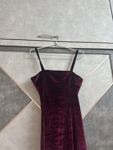 Elegant Velvet Midi Dress
