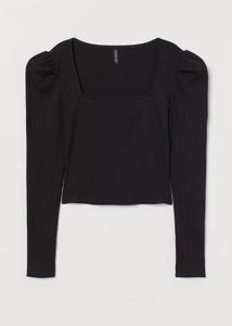 Puff- Sleeved H& M Top🖤