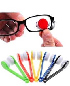 Portable Double-Sided Spectacle Lens Cleaner