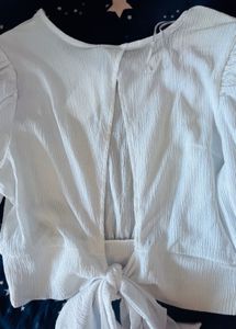 H&amp;M White Puff Sleeve Cropped Top