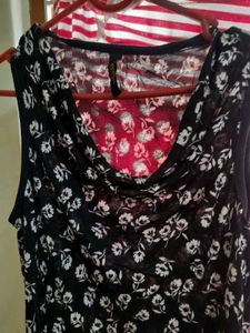 Chic Black Floral Print Sleeveless Top