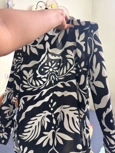 Stylish Black &amp; White Printed Shirt