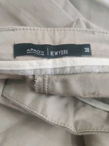 Arrow New York Trousers in Size 30