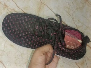 Stylish Women's Sneakers