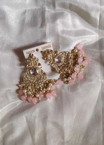 Elegant Pink Pearl Drop Earrings 🩷