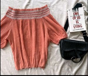 Off Shoulder Top❤️