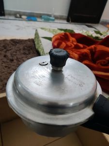Prestige Small Pressure Cooker