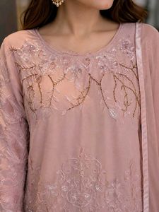 Pakistani suit