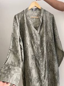 Plus Size Floral Embellished Button-Down Kurta