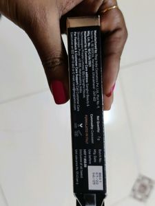 Manish Malhotra Concealer