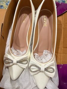 LAVIE IVORY BLOCK HEELS 👠✨