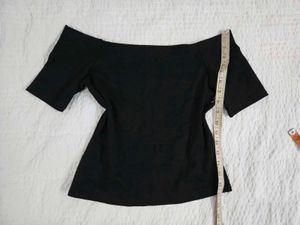H&amp;M off-Shoulder Black Top bust 34/36