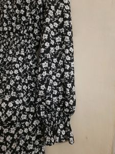 Black And White Dress👗😍