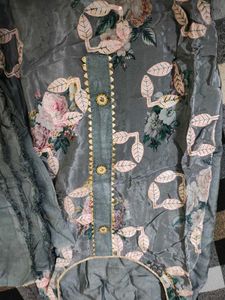 Elegant Floral Print Kurta Set
