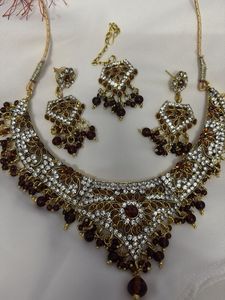 Elegant Indian Jewelry Set