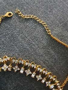 Elegant Gold Tone Necklace