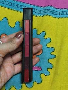 Multi-Shade Lipstick Palette