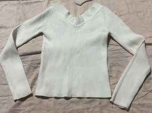 Chic Ribbed V-Neck Sweater