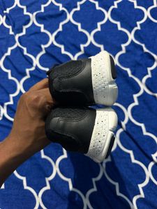Under Armour Running Shoes ( Fix price )