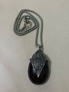 Vintage Leaf Pendant Necklace