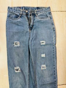 Distressed Light Wash Denim Jeans🥳