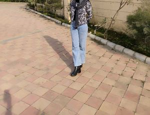 Light Wash st. Leg Jeans