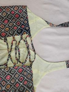 Bandhani halter neck top