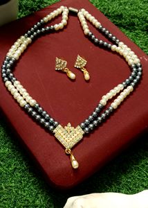 White & Black Pearl Necklace Set 🔥