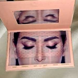 Nude Eyeshadow Palette