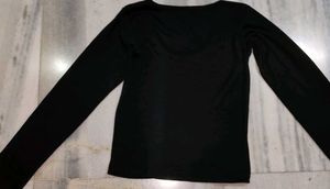Scoop neck Ribbed Black Top