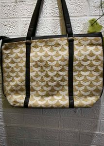 Avaasa Tote Bag no offers