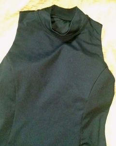 Sleeveless Mock Neck Top