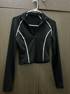Black Zip-Up Crop Top