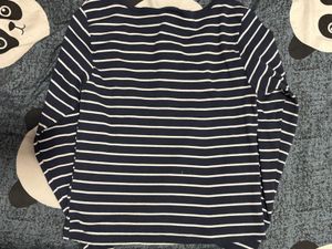 white &amp; navy striped henley !!