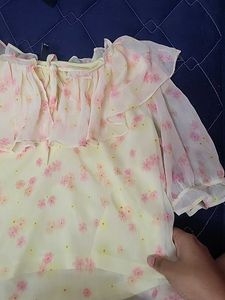 Cute Floral Print Blouse