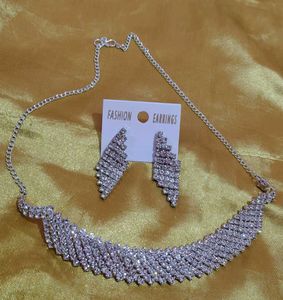Sparkling Rhinestone Necklace &amp; Earring Set