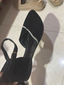 Elegant Black Heels with Rhinestone Detail