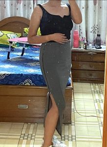 Stylish Slit Chain Pencil Skirt