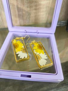 Pressed Flower Resin Earrings