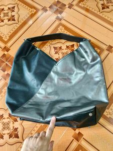 Chic Two-Tone Hobo Bag