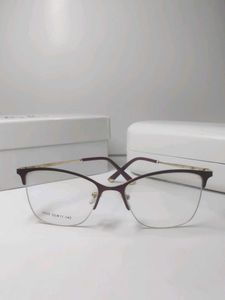 Stylish  Eyeglasses with Case