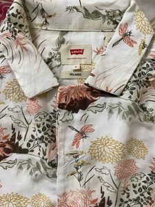 Levi's Men's Relaxed Fit Floral Shirt ‘s’