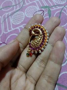 Stylish Nose Pin