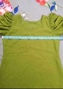 Brand new Stylish Green Kurta Set with Puff Sleeve